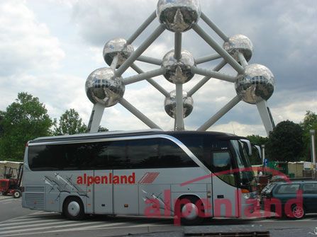 atomium_mit-alpenlandbus